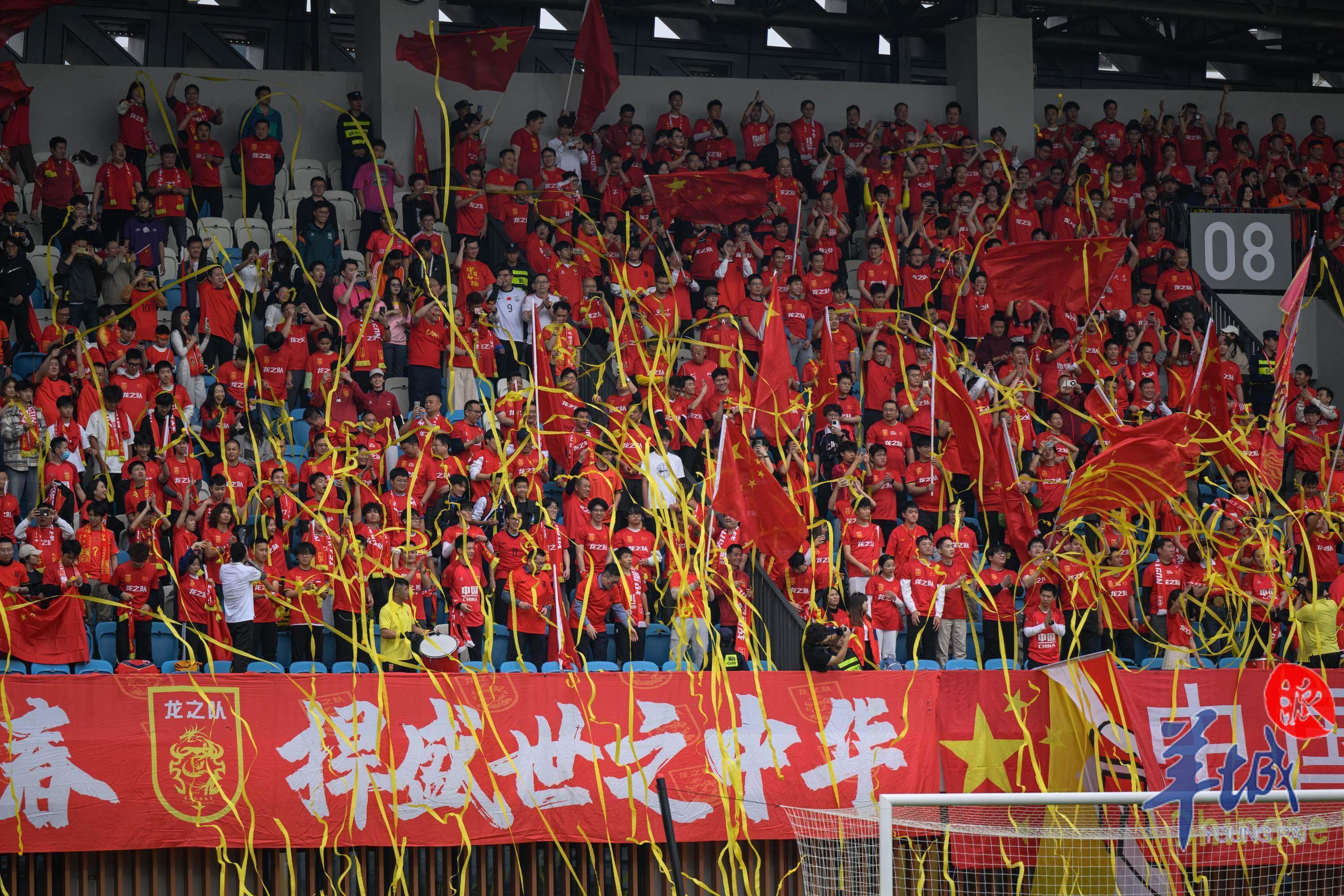 亚洲杯决赛即将开战，球队士气高涨