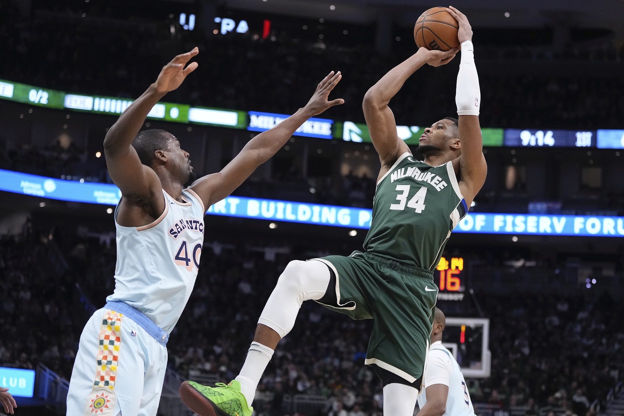 雄鹿力克老鹰,全面发挥领先实现两连胜的简单介绍 雄鹿力克老鹰,全面发挥领先实现两连胜的简单介绍