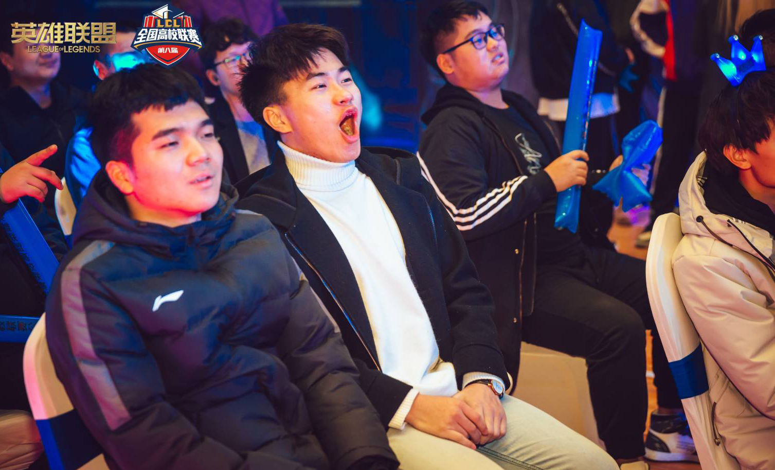 开云体育入口-冷静与激情交织!英雄联盟完美收官