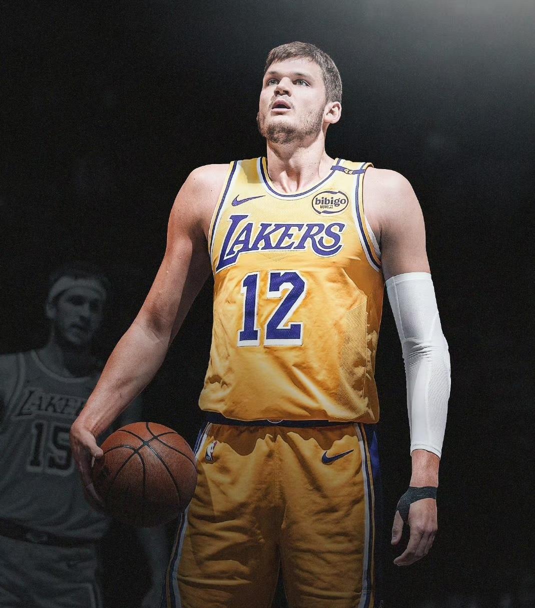 开云体育登录-爵士逆转湖人，锡安状态火热