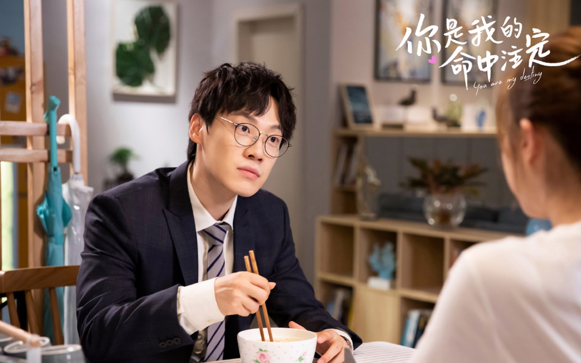 开云体育在线-全球化的绿茵场，厄瓜多尔的黄潜征召与卡拉斯的德甲加冕时刻