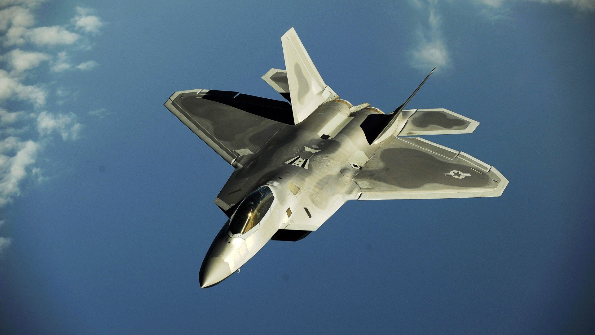 开云体育官网-塔图姆化身关键先生，广东队强势冲垮深圳队