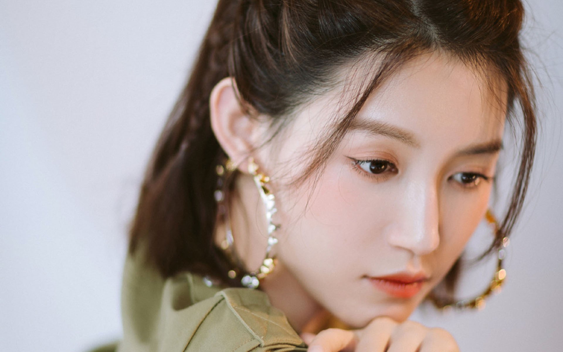 开云体育中国-北非雄狮鏖战斗牛士,阿尔及利亚硬仗取胜西班牙,C罗星光璀璨成全场焦点