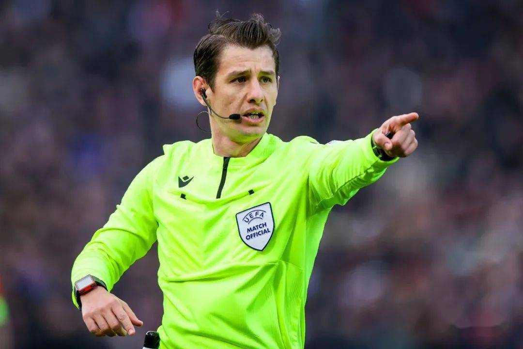 开云平台-深圳队淘汰赛过关魔术,范弗利特在焦点战证明自己