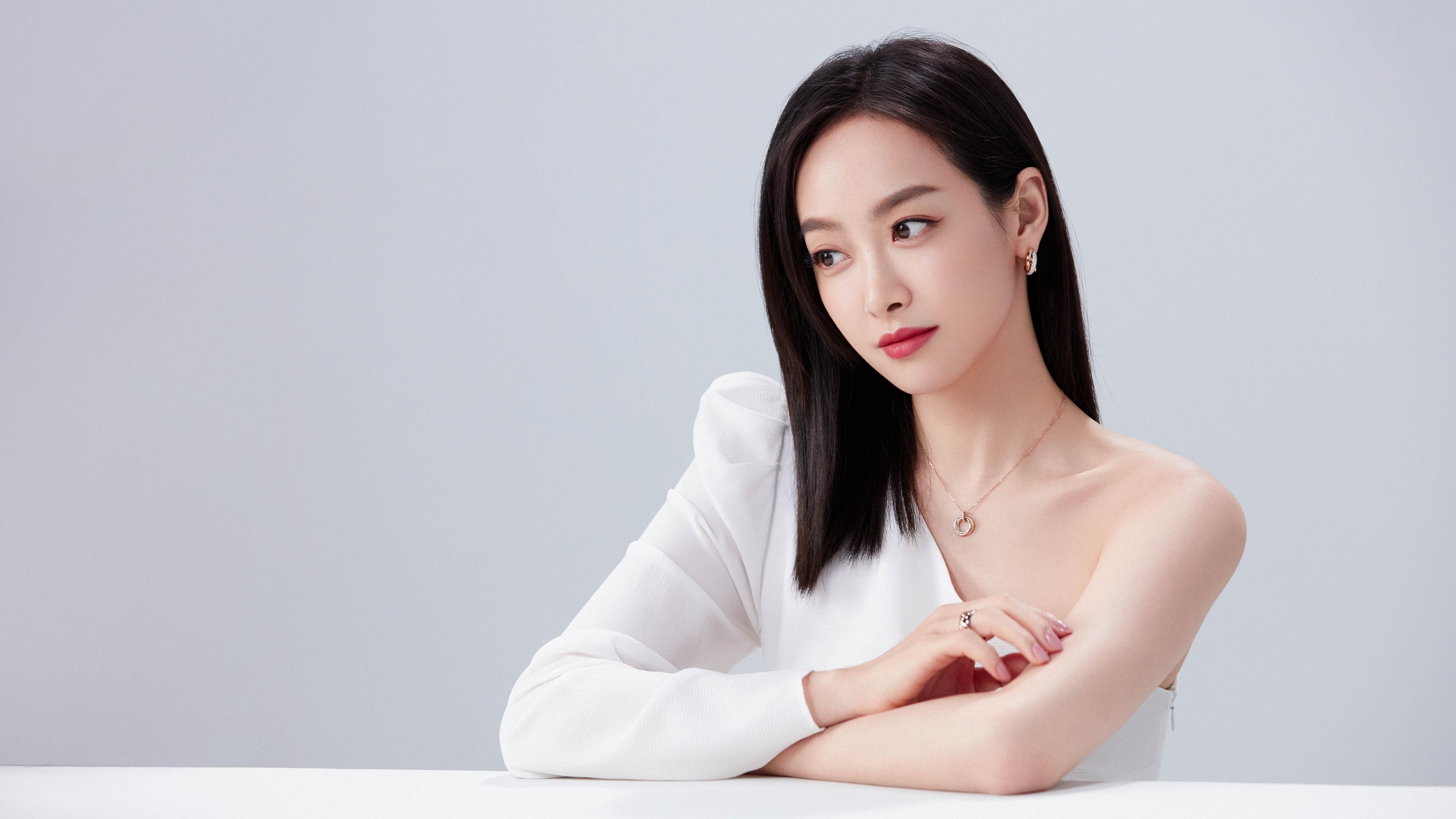 开云体育登录-篮球跨境风云，国王队终结上海队挑战，意甲焦点战浓眉主宰胜负